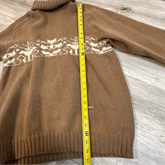 Vintage Valentino Studio Turtleneck Knit Sweater with Scandinavian Pattern - Picture 6 of 11